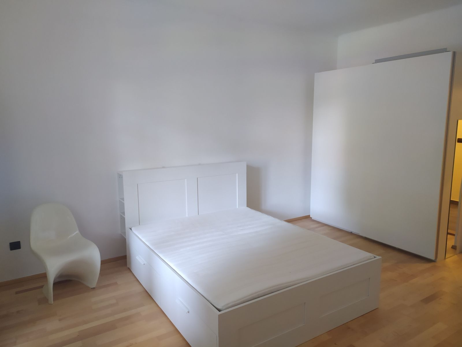 Pronájem byt 1+1 - Ortenovo náměstí, Praha - Holešovice, 37 m² - 2