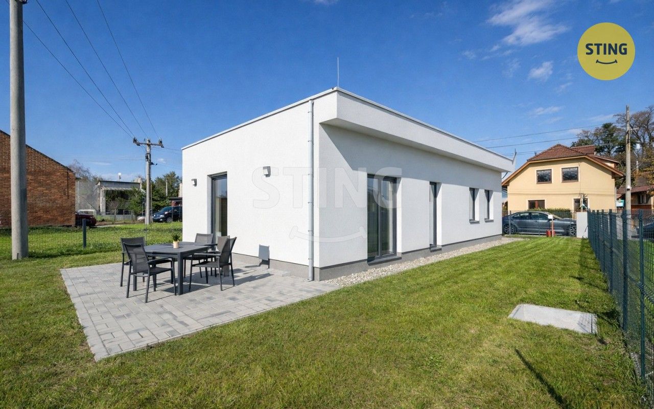 Rodinné domy, Jižní, Hněvošice, 132 m² - 1