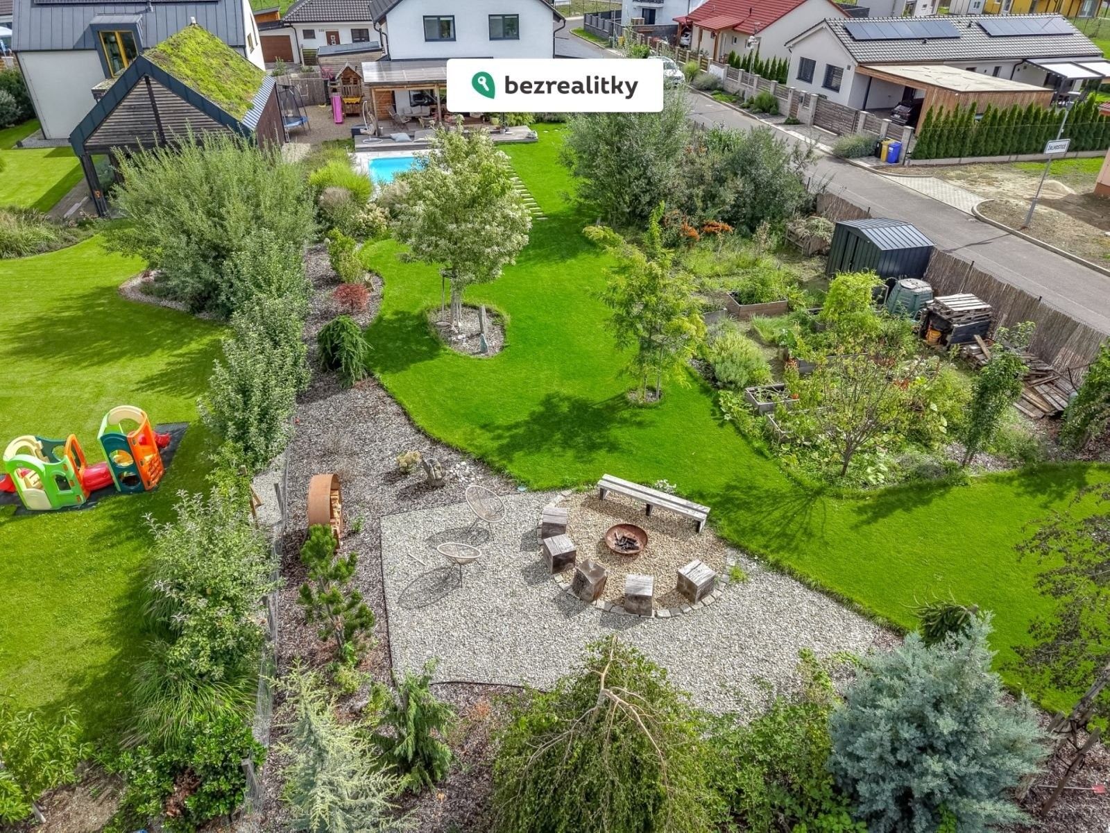 Rodinné domy, Žalhostice, 151 m² - 2