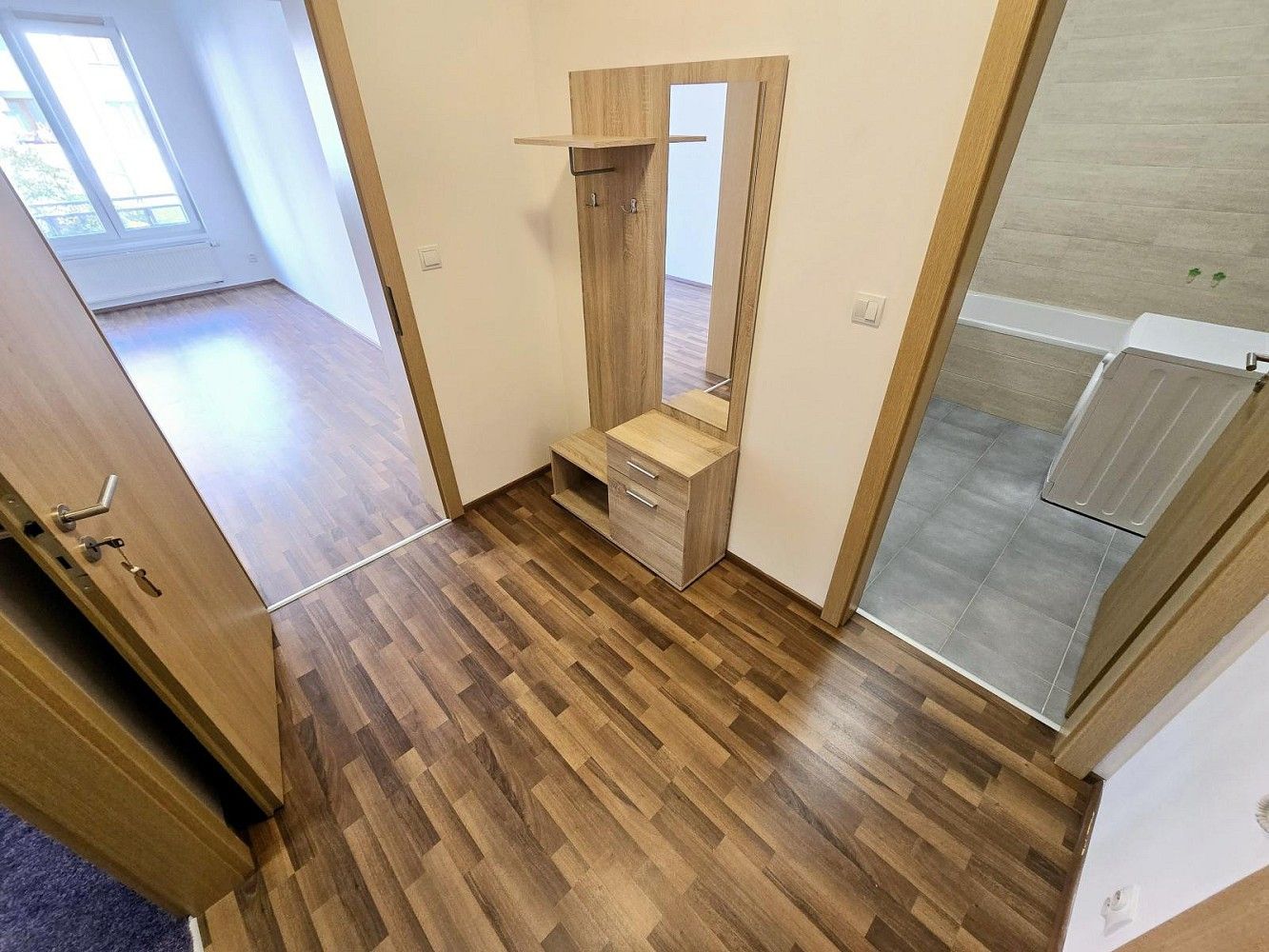 Pronájem byt 1+kk - Bermanova, Praha 9 - Čakovice, 37 m² - 5