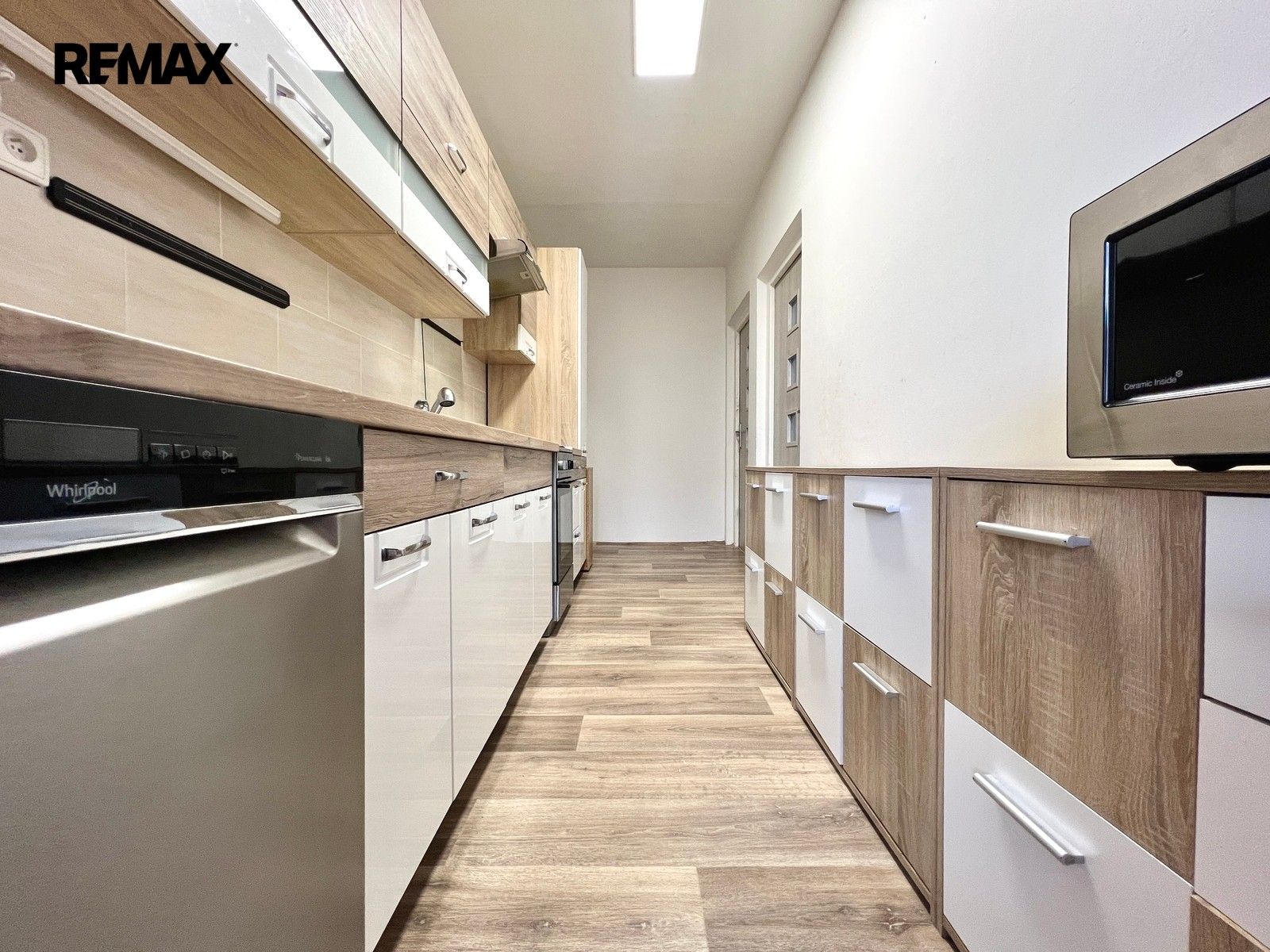 3+1, Pod Břízami 5234, Chomutov, 60 m² - 2