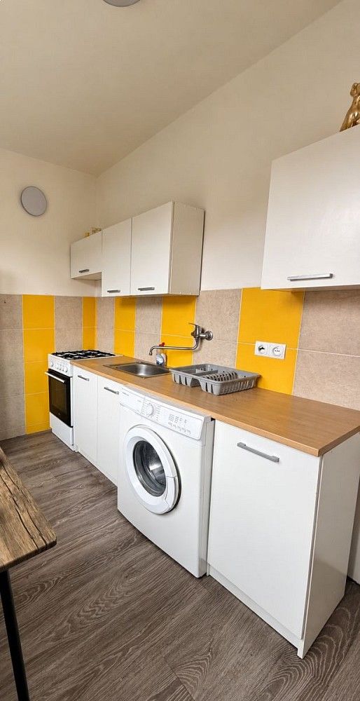 Prodej byt 2+1 - K. H. Máchy, Jirkov, okres Chomutov, 52 m² - 2