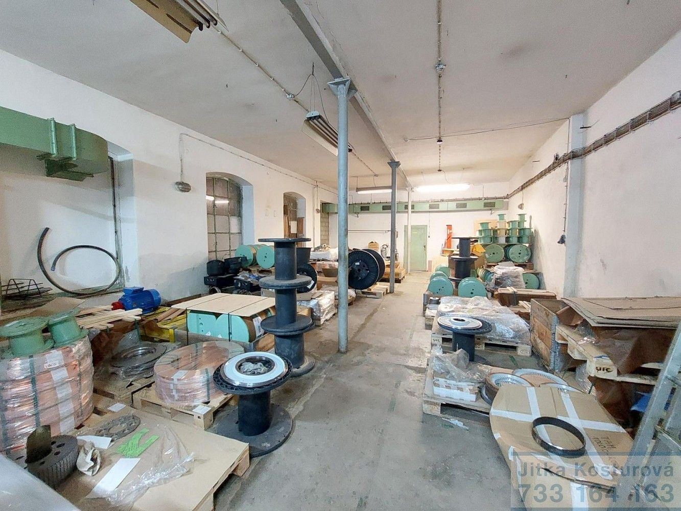 Výrobní prostory, Krnov - Pod Bezručovým vrchem, okres Bruntál, Moravskoslezský kraj, 533 m² - 2