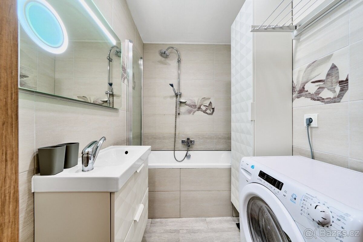 Pronájem byt - Znojmo, 671 81