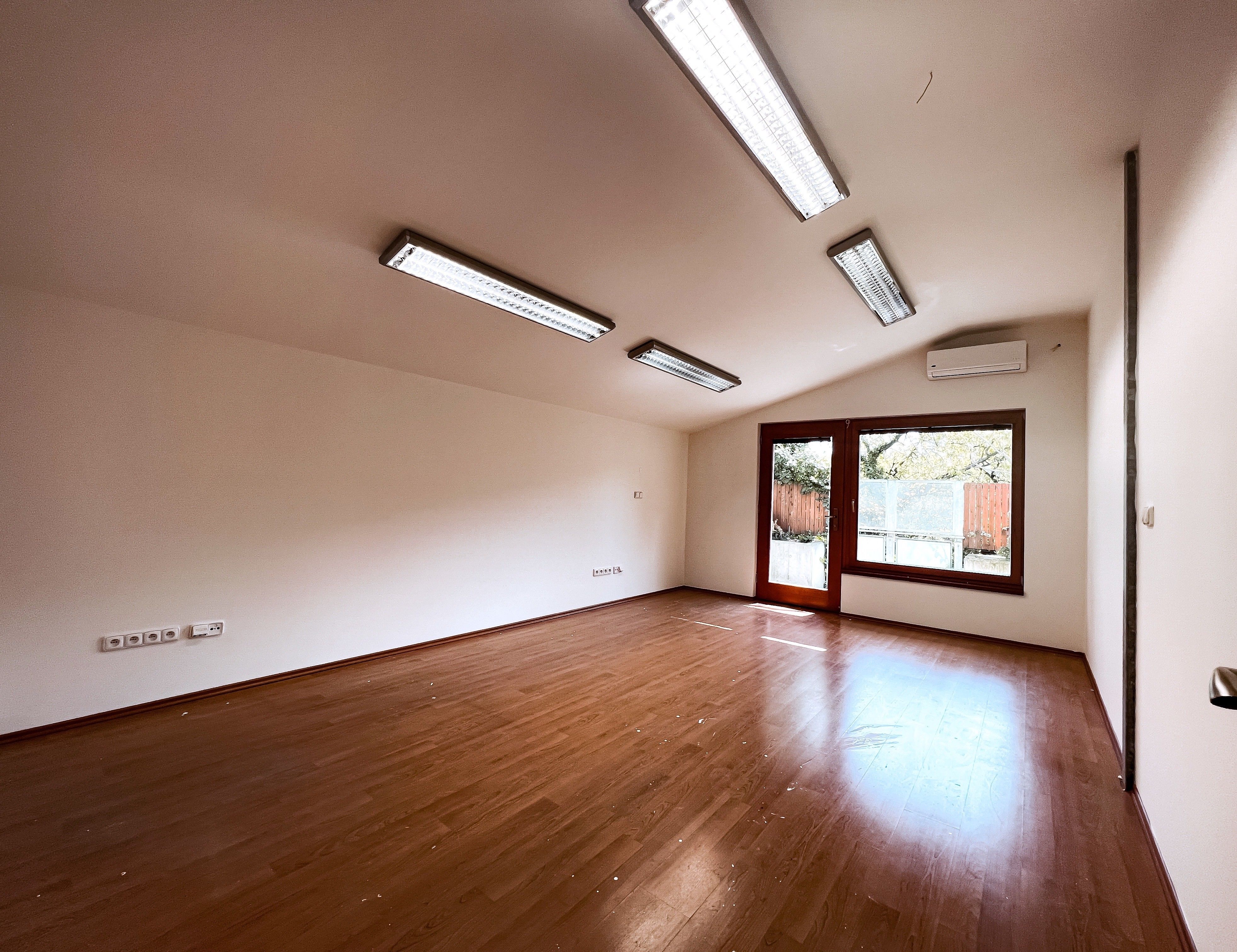 Pronájem byt 4+1 - Hybešova 307/59, Brno, 135 m² - 5