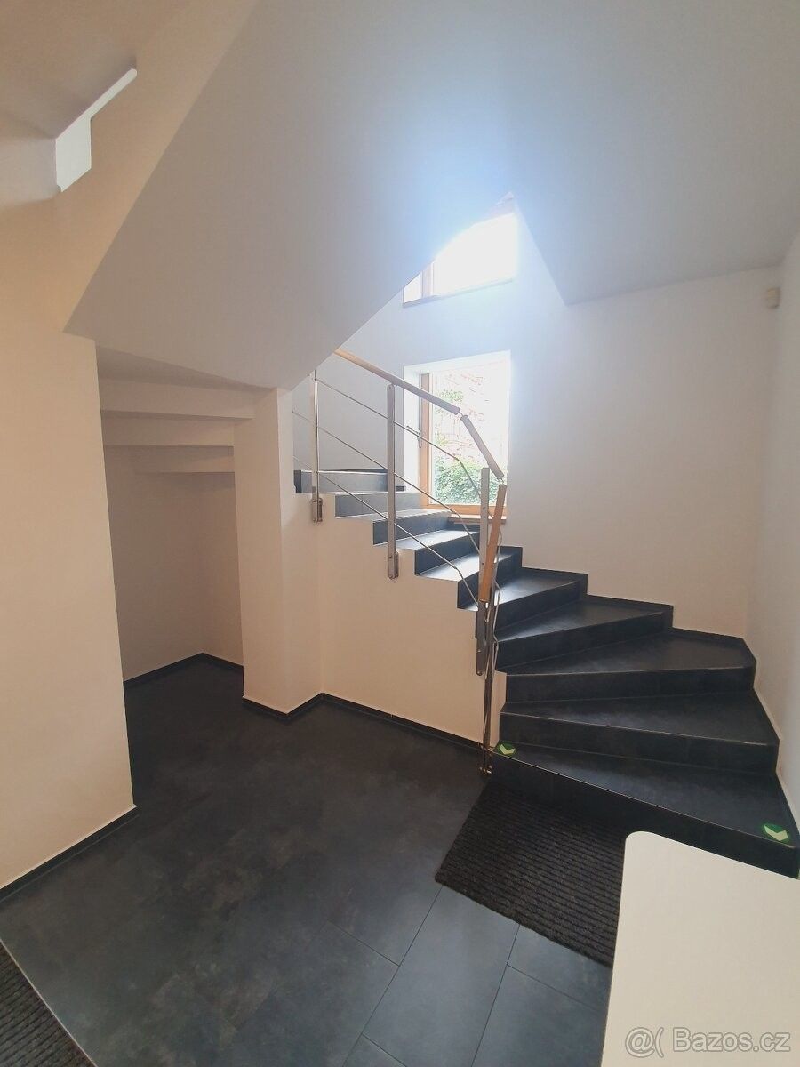 Pronájem kancelář - Bořislav, 415 01