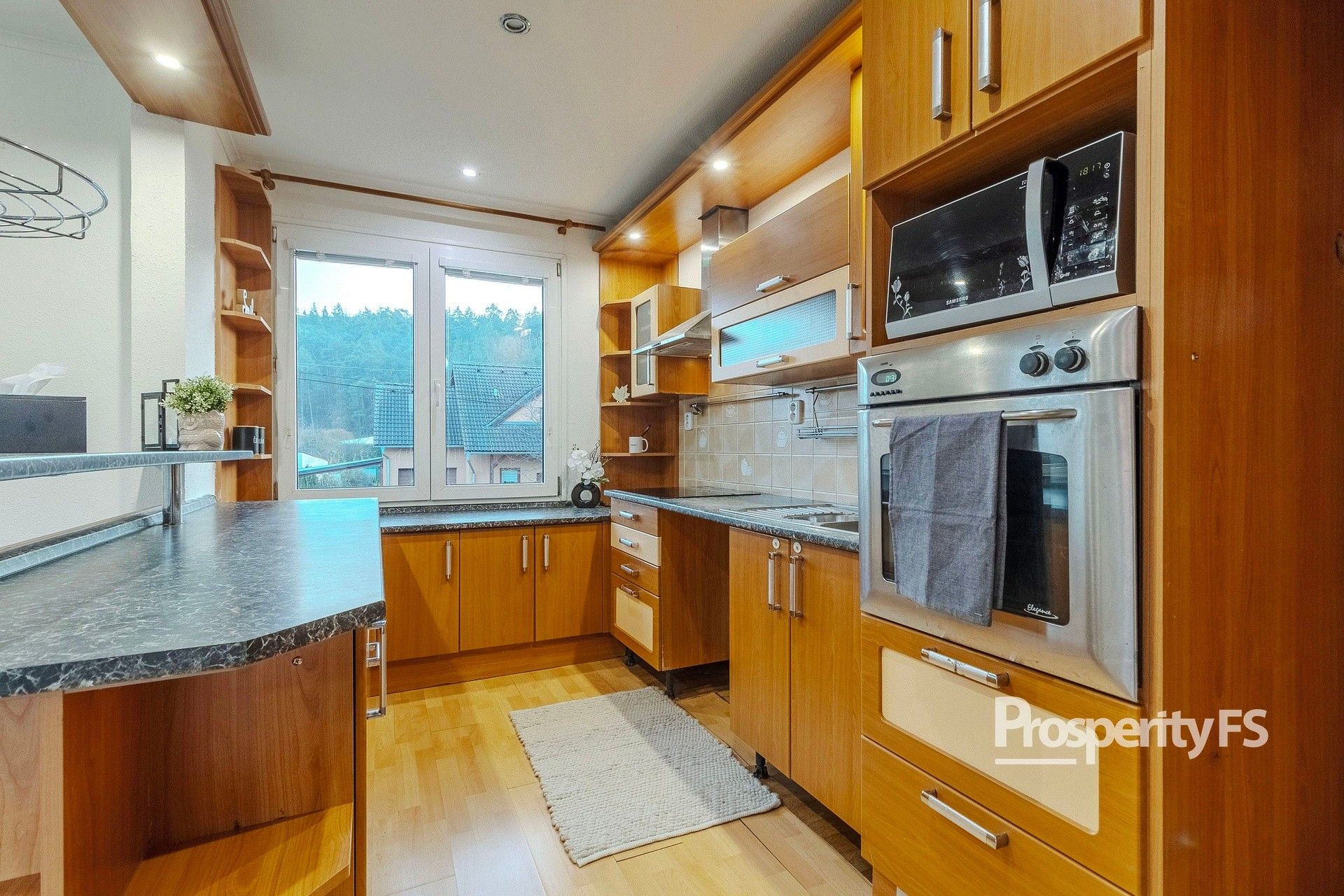 Prodej rodinný dům - Sosnová, 235 m²