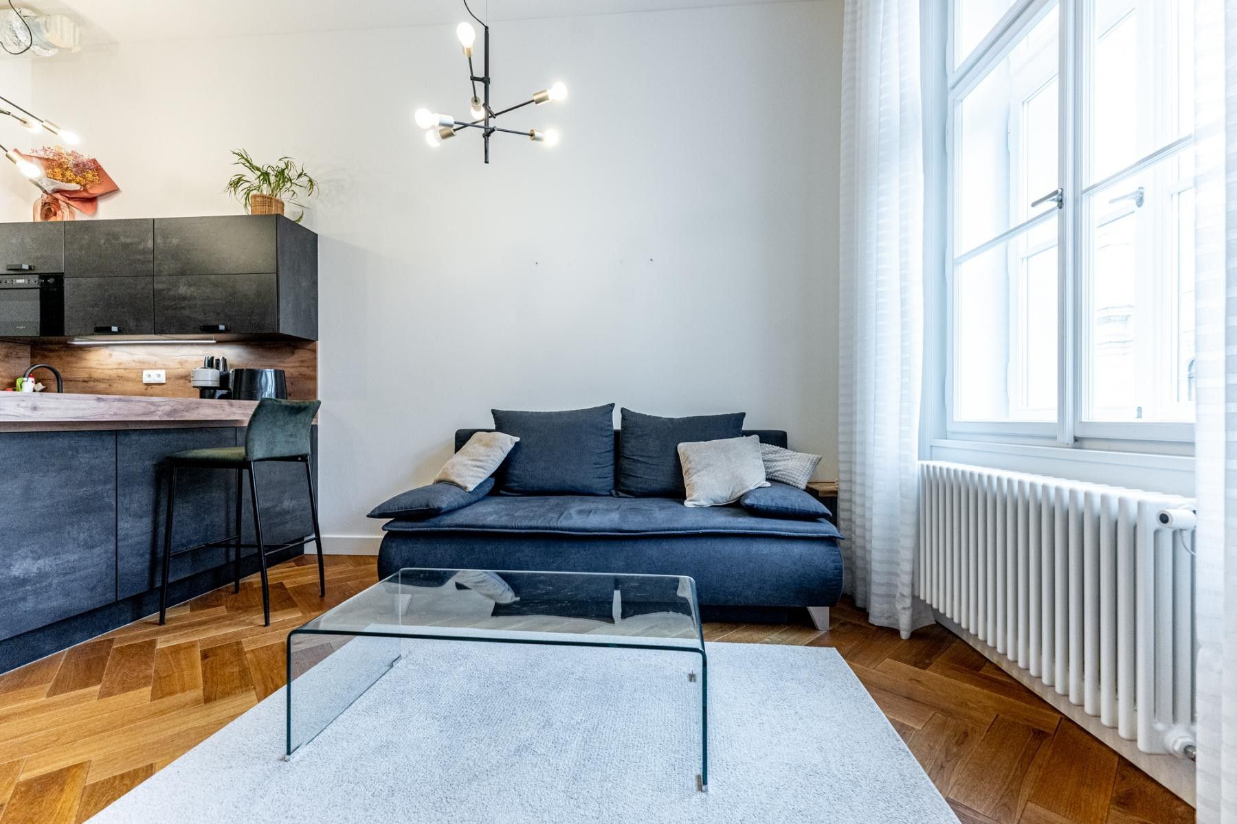 Byt 2+kk · 72 m² · Dlážděná, Praha - 3