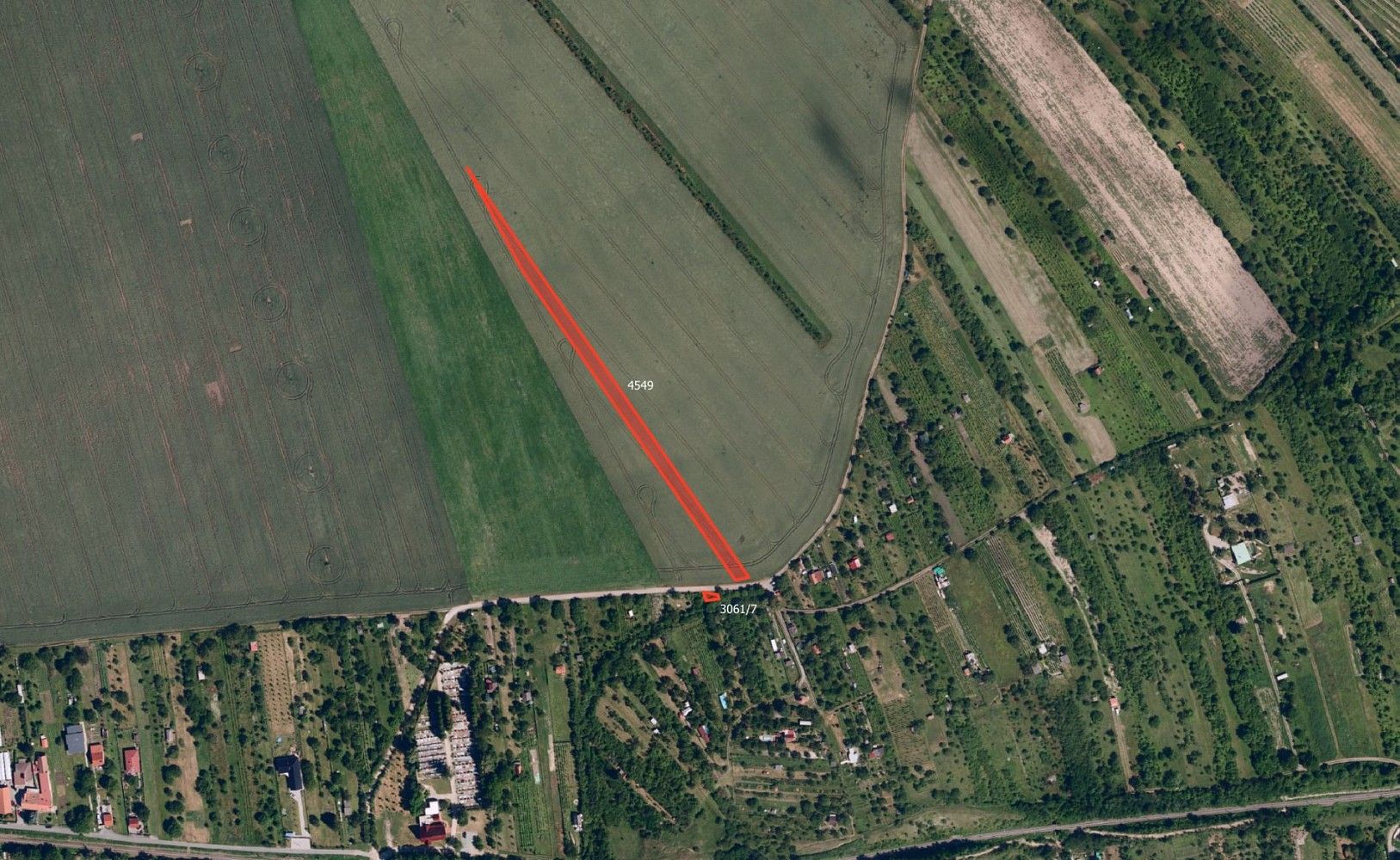 Zemědělský pozemek, 3 824 m²