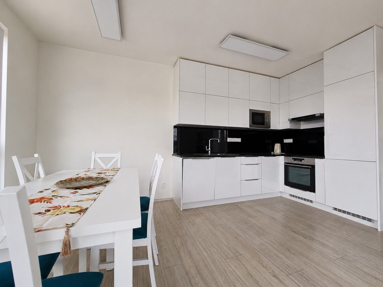 3+kk, Karla IV., Rosice, okres Brno-venkov, 69 m² - 2