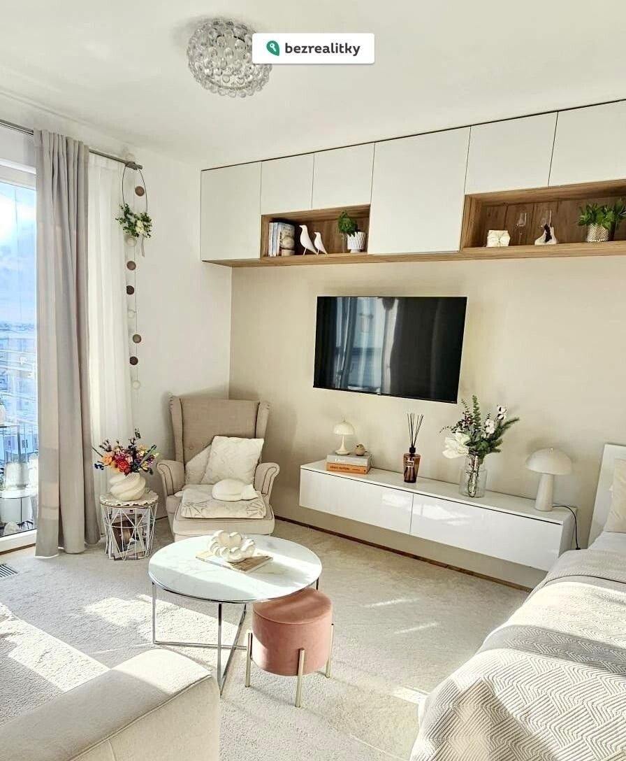 1+kk, Štanderova, Praha, 37 m²