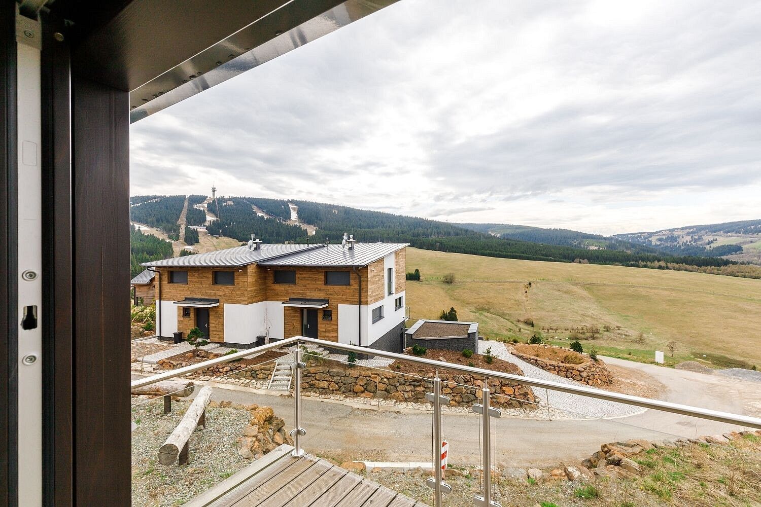 Rodinný dům · 146 m² · Loučná pod Klínovcem - Loučná, okres Chomutov, Ústecký kraj - 3