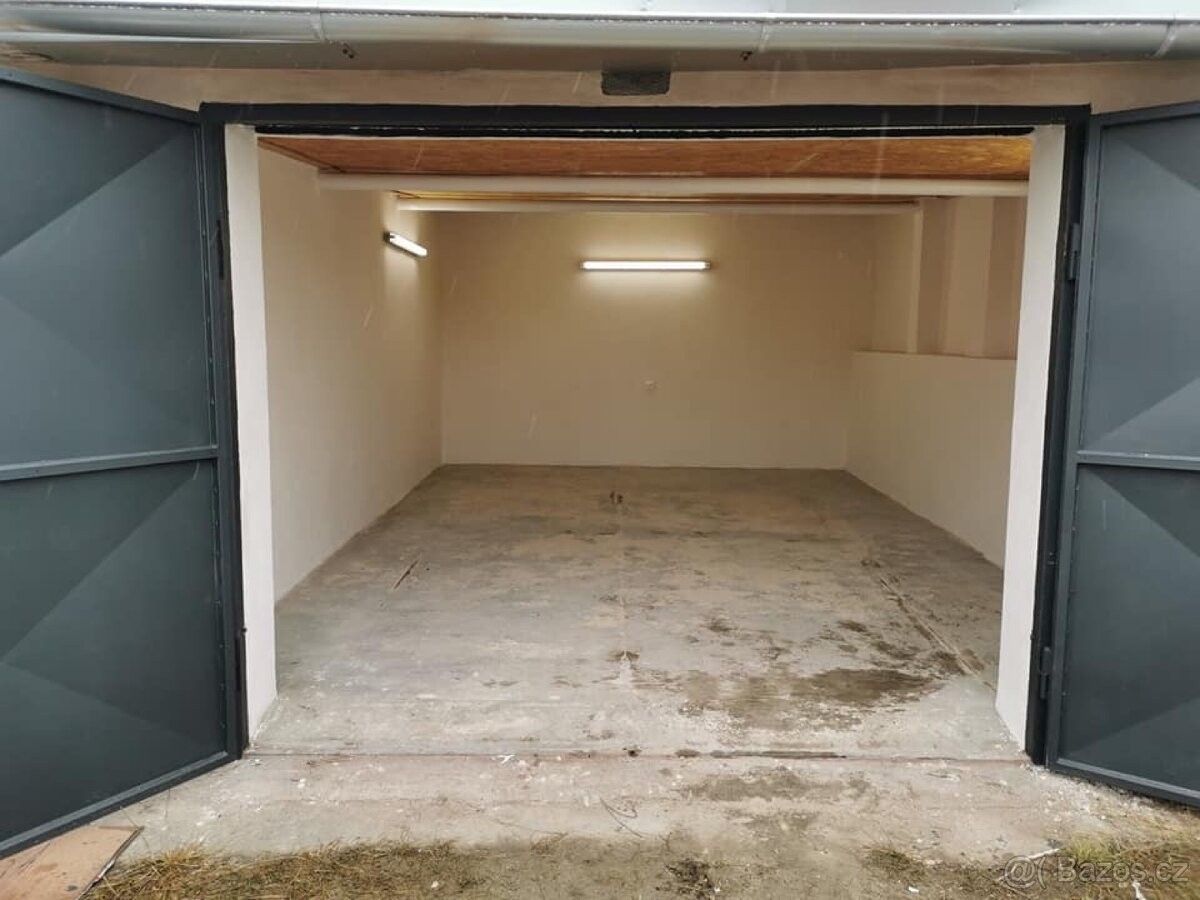 Pronájem garáž - Mělník, 276 01, 25 m²
