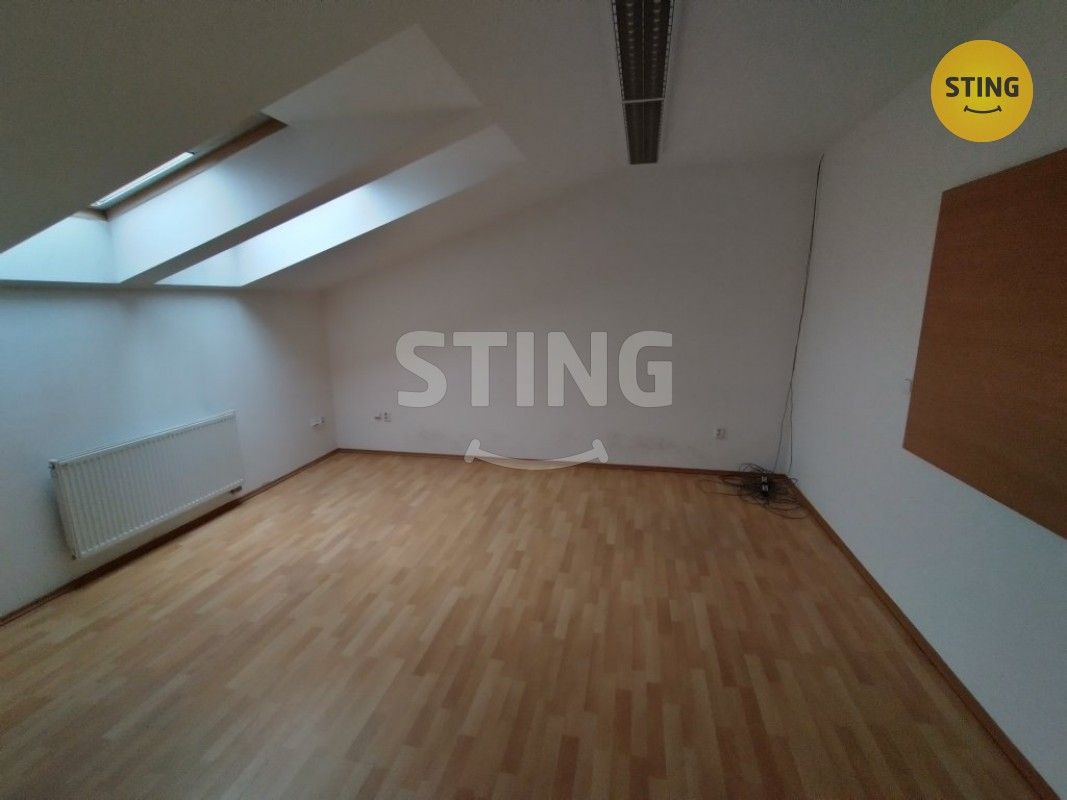 Pronájem kancelář - Třinec, 21 m²