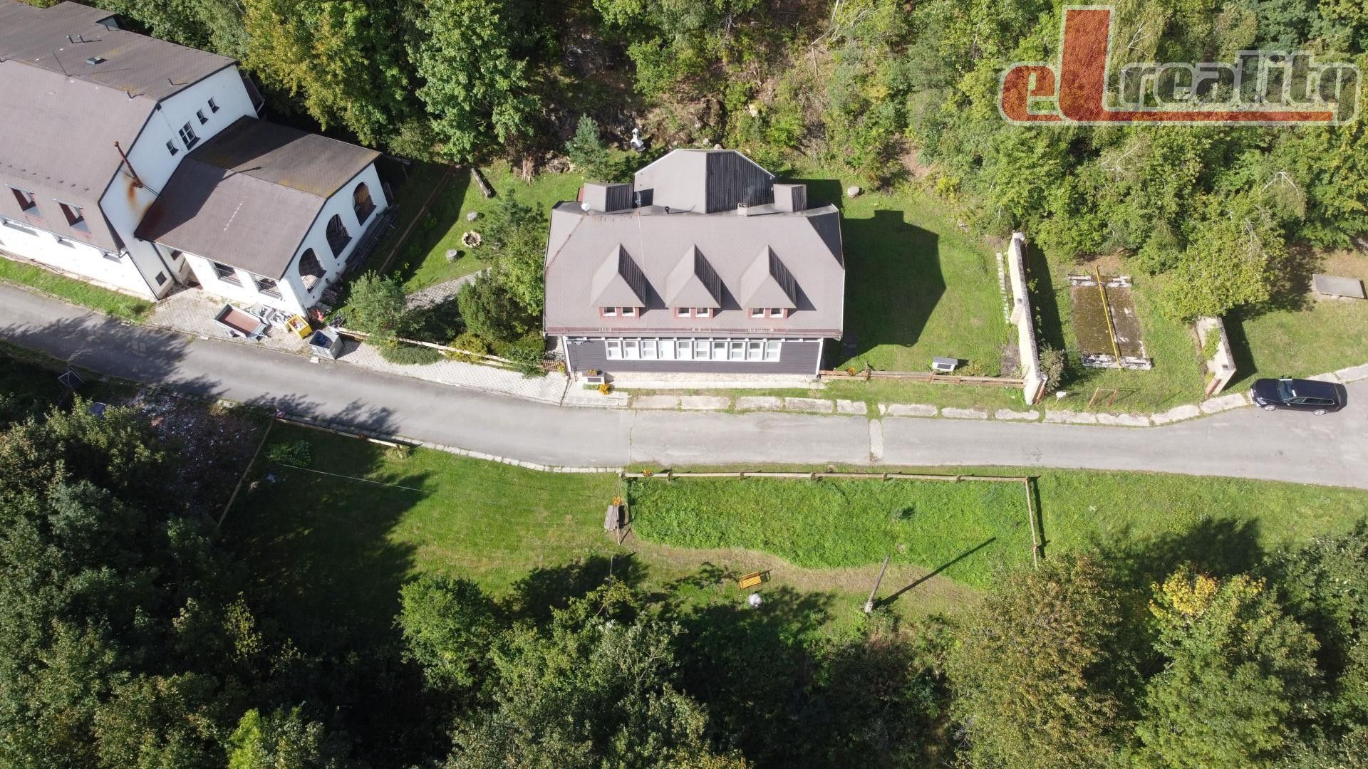 Chaty, Rajnochovice, 2 999 m²