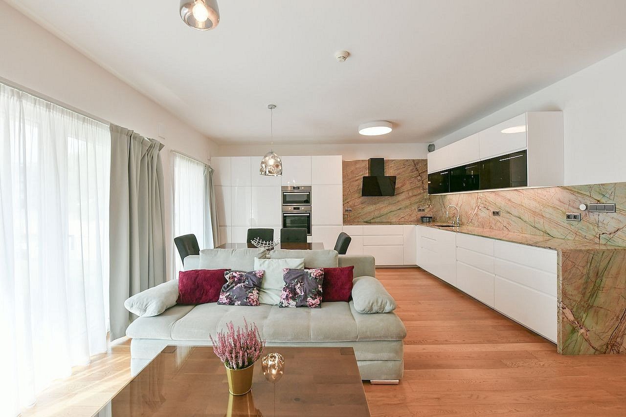 2+kk, Praha - Smíchov, okres Praha 5, Hlavní město Praha, 76 m² - 2