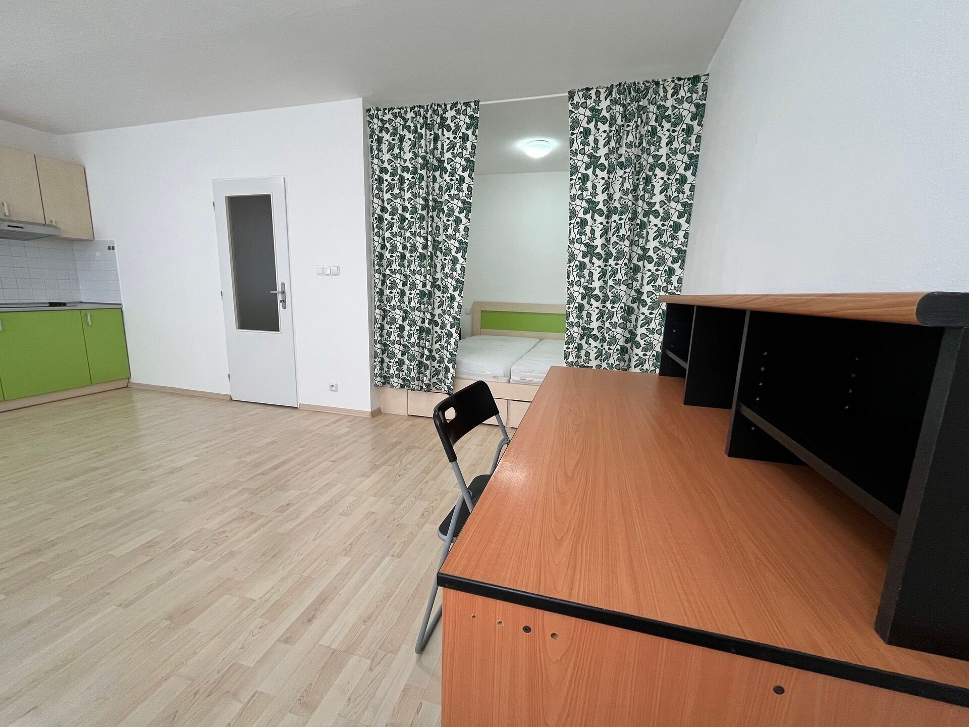 1+kk, Topolová  , Praha, 31 m²