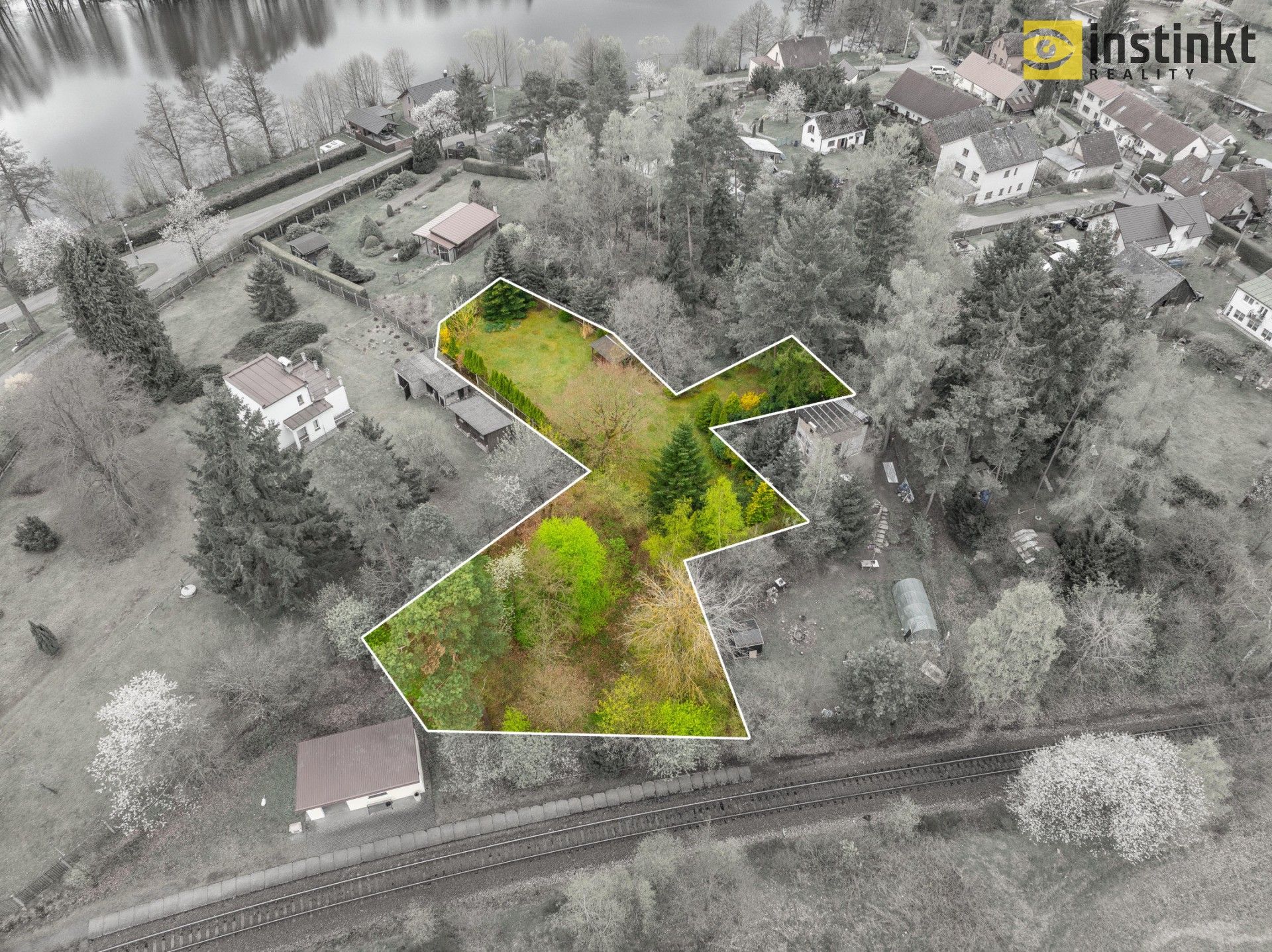 Prodej pozemek pro bydlení - Pila, Trhanov, 1 494 m²