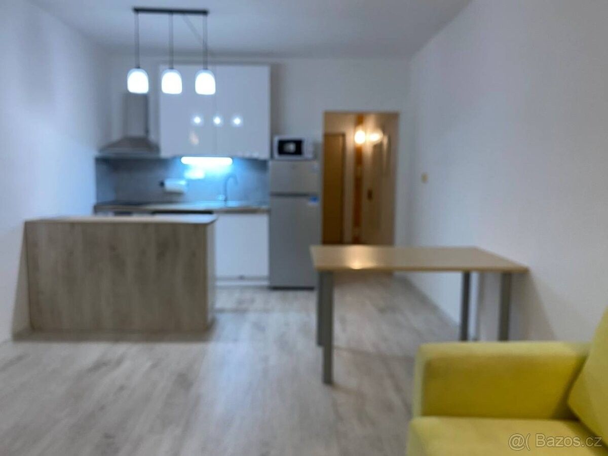 Pronájem byt - Hradec Králové, 500 02