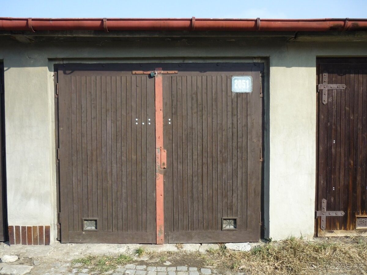 Garáže, Ústí nad Labem, 400 11