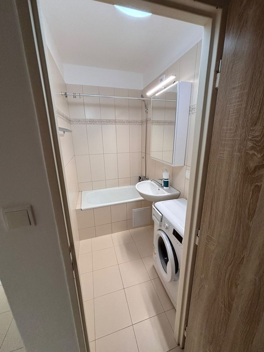 Byt 2+kk · 43 m² · Chabařovická, Praha - Kobylisy - 4