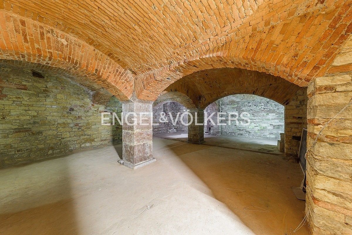 Pronájem obchodní prostory - Praha - Nové Město, okres Praha 1, Hlavní město Praha, 531 m² - 5