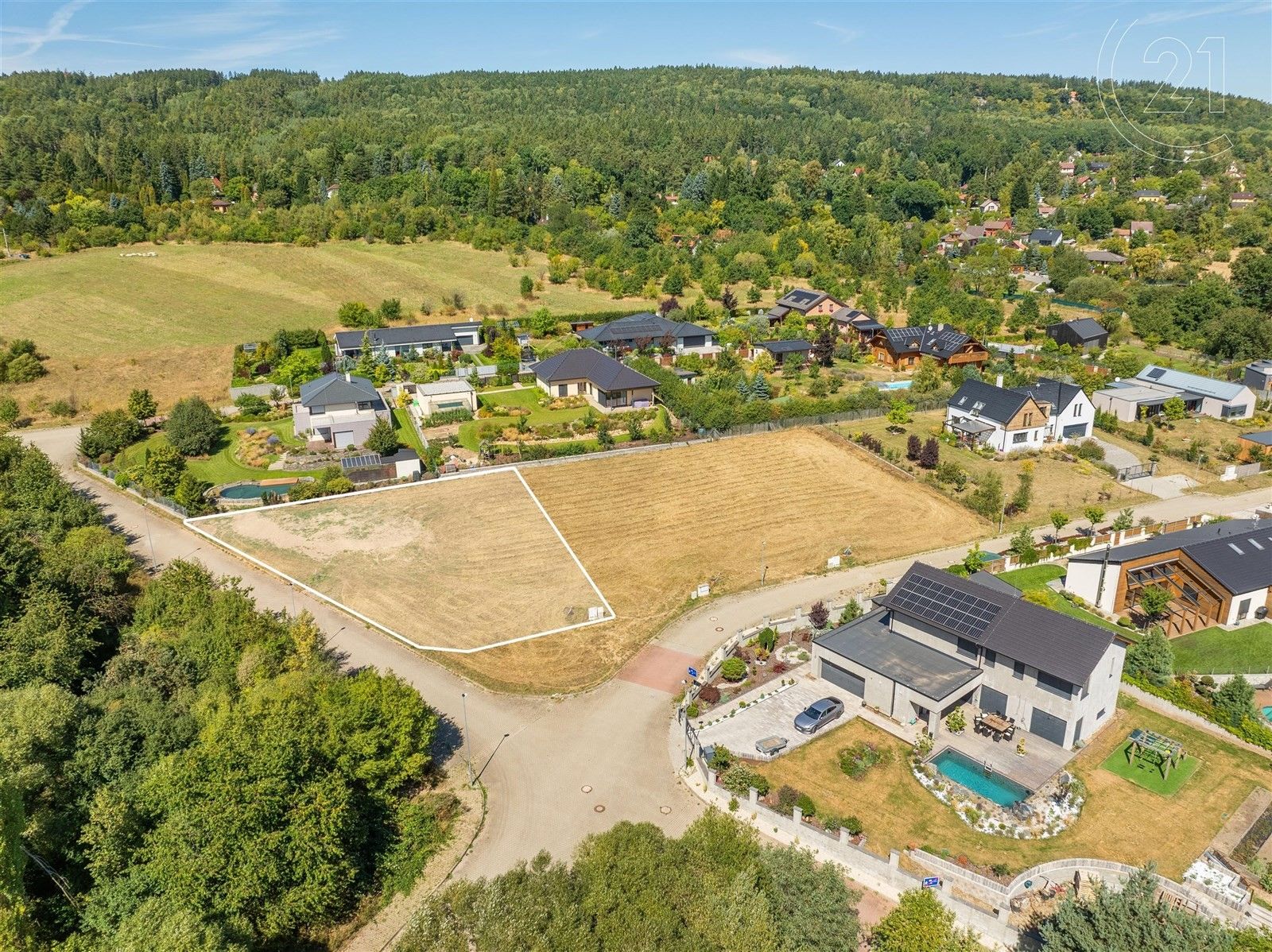 Pozemky pro bydlení, Mníšek pod Brdy