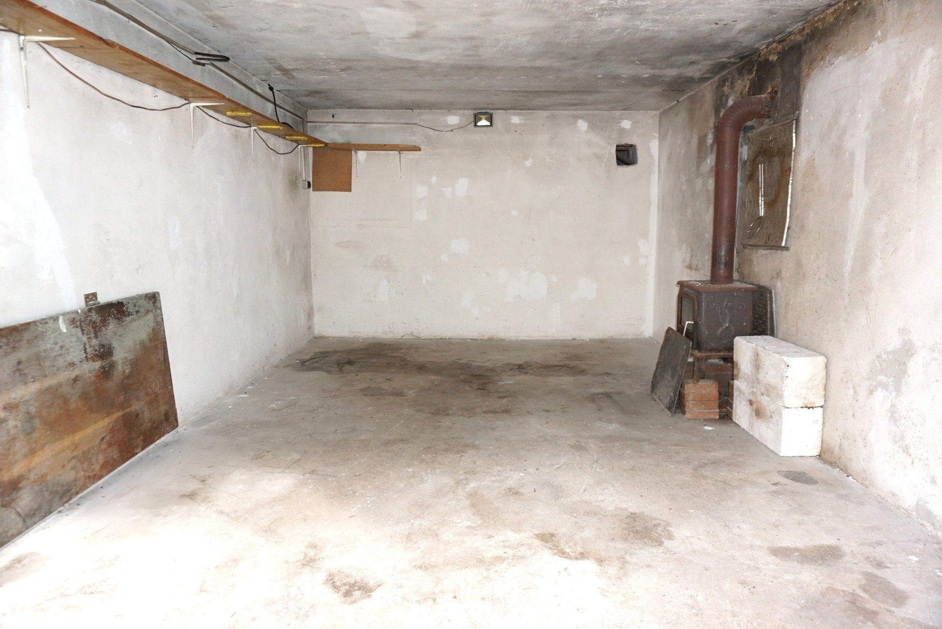Prodej garáž - Vrbová, Poříčí, Trutnov, Česko, 22 m²