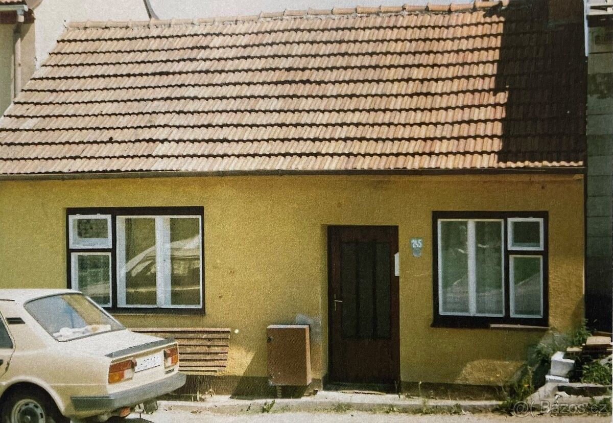 Rodinné domy, Vlčnov, 687 61