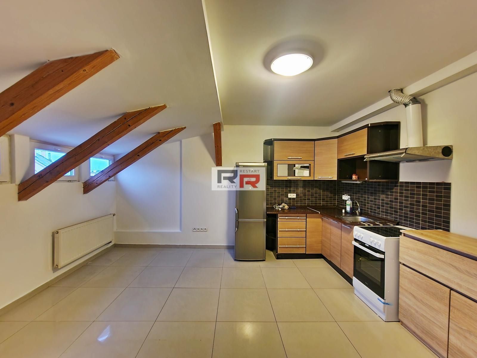 Pronájem byt 1+kk - Masarykova třída, Olomouc, 30 m²