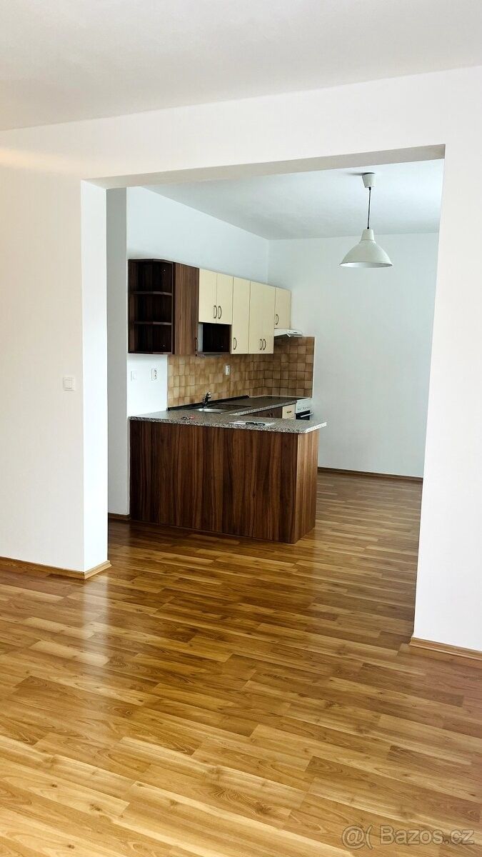 Byty, Polička, 572 01