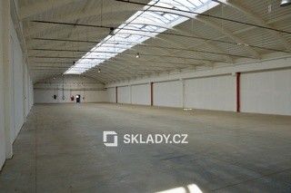 Sklad · 1 000 m² · Rousínov - 4
