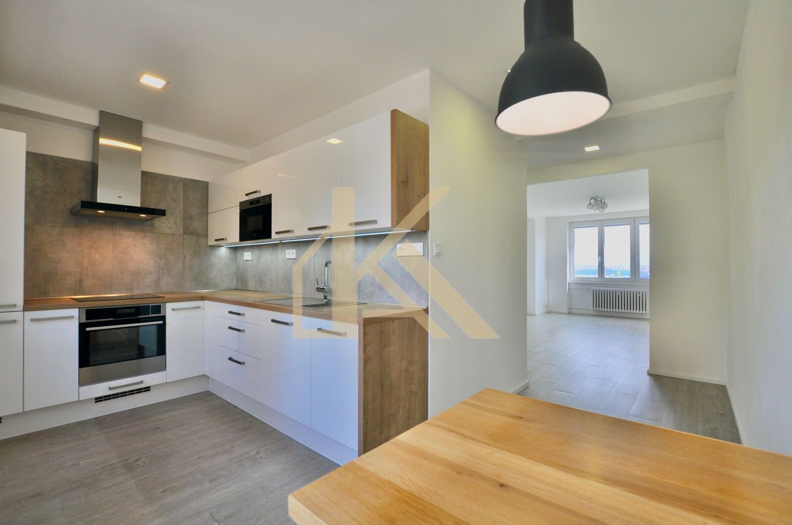 2+kk, Na Šutce, Praha, 56 m² - 1