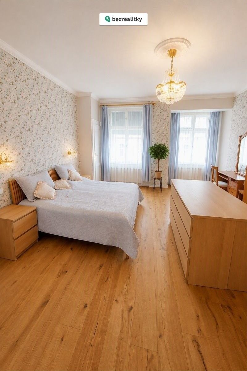 Prodej byt 4+1 - Strojnická  , Praha Holešovice, 131 m² - 5