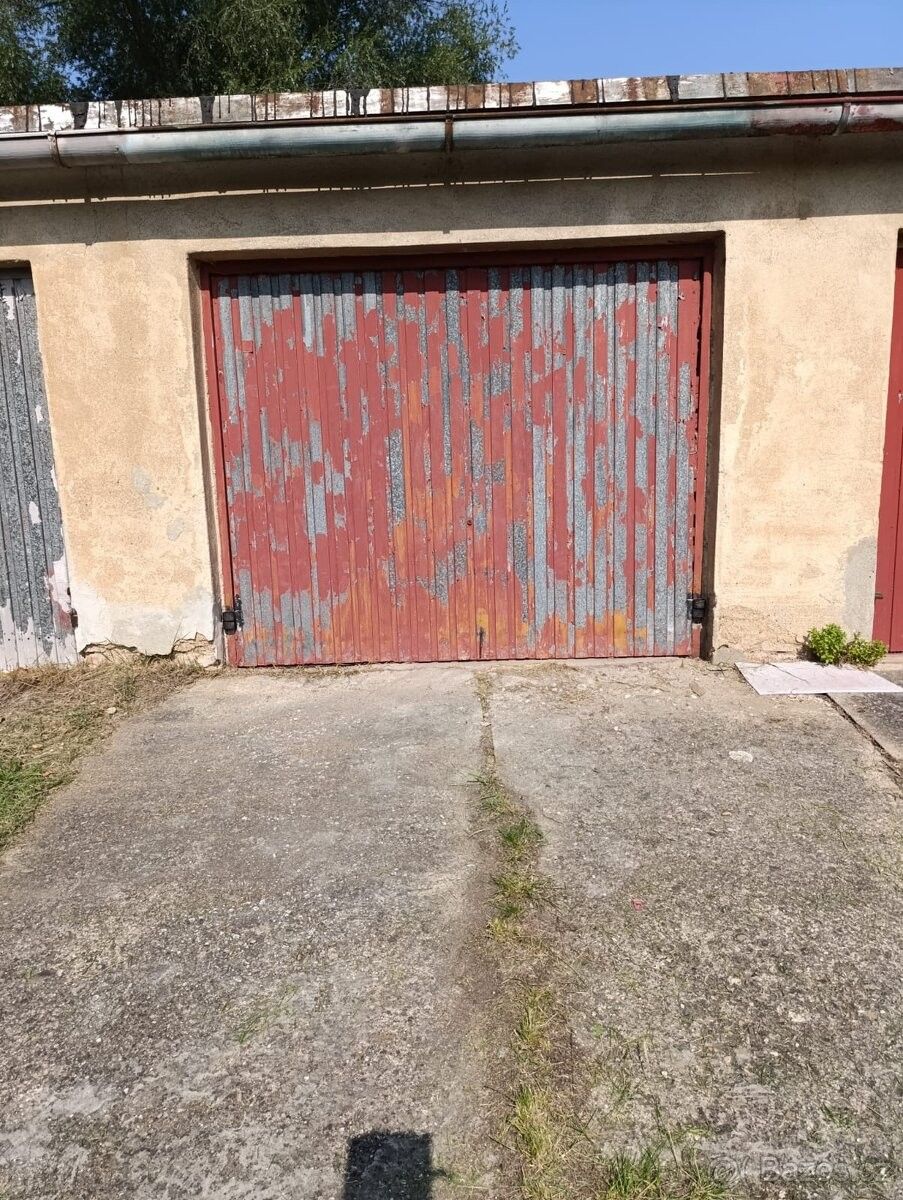 Garáže, Libčice nad Vltavou, 252 66