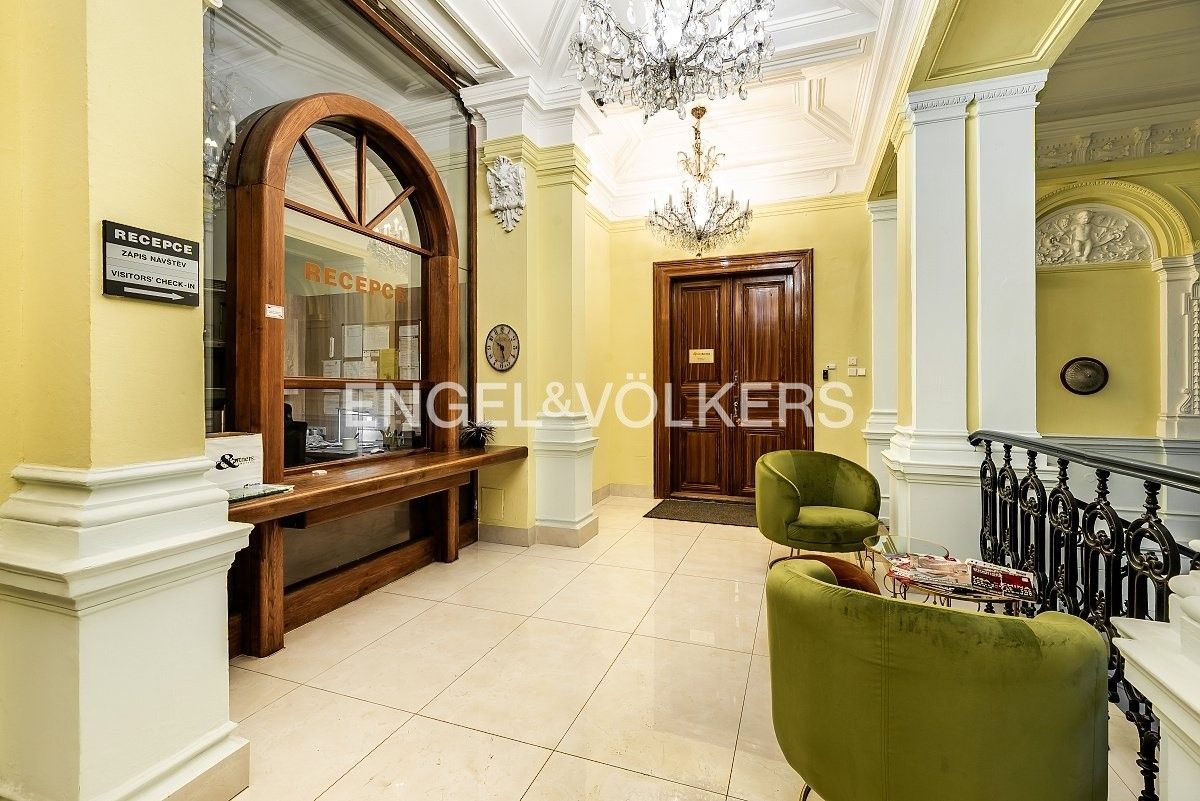 Pronájem kancelář - Washingtonova 1599, Praha, 222 m²