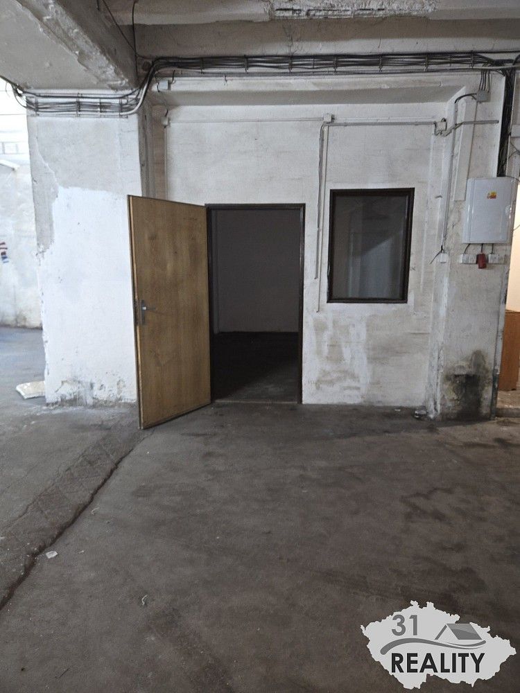 Sklad · 160 m² · Dr. E. Beneše, Slaný, okres Kladno - 4