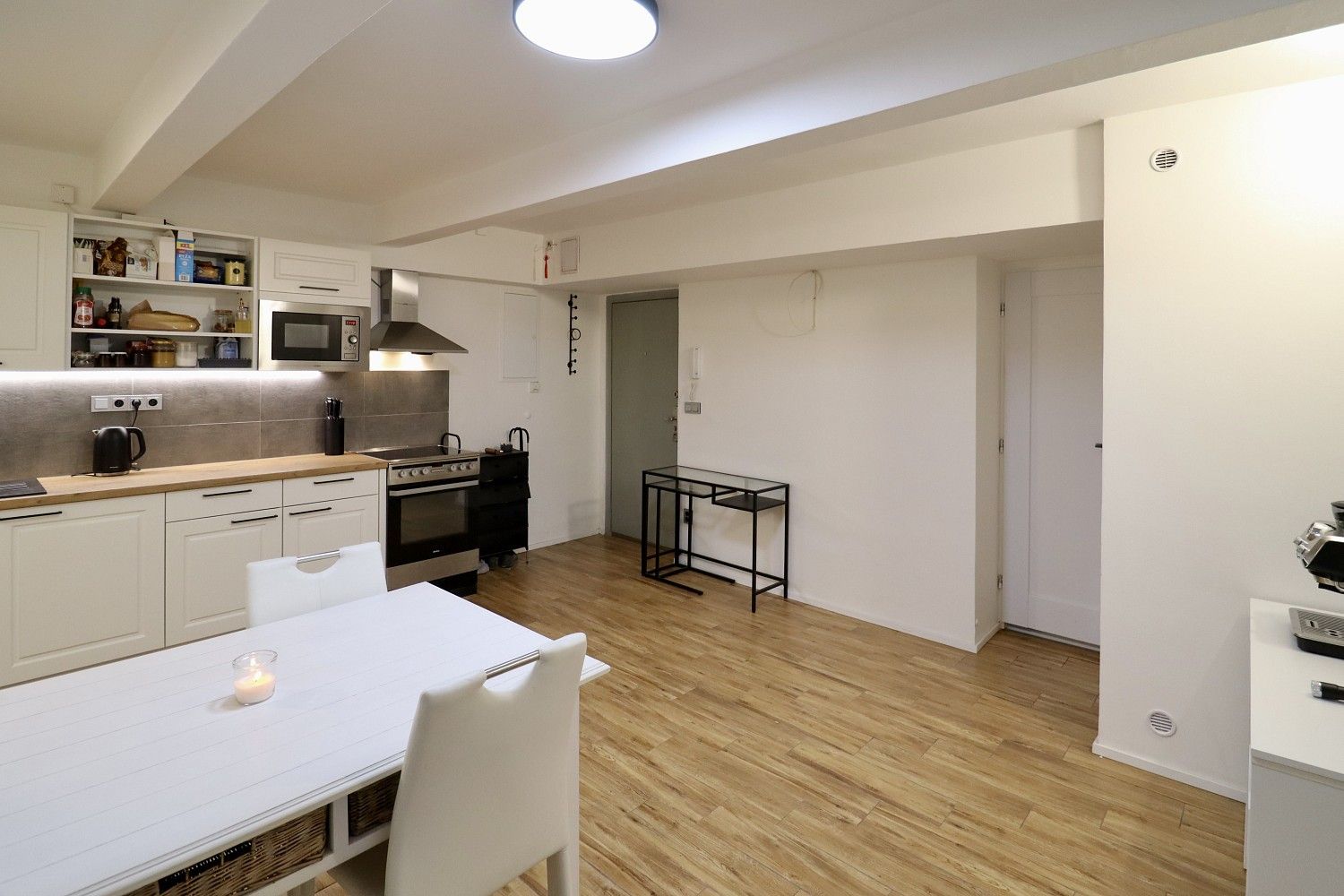 Byt 2+kk · 49 m² · Praha - Nusle, okres Praha 4, Hlavní město Praha - 3