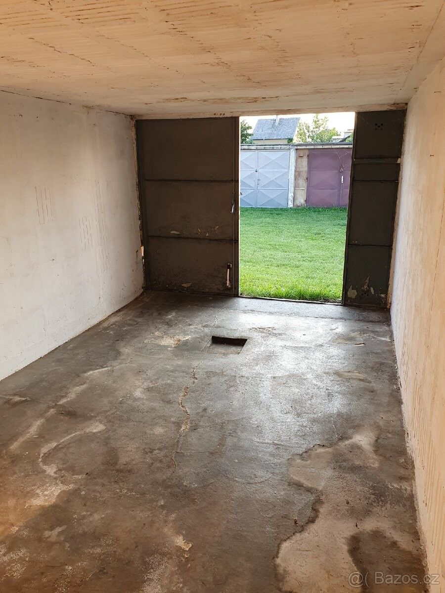 Pronájem garáž - České Budějovice, 370 01