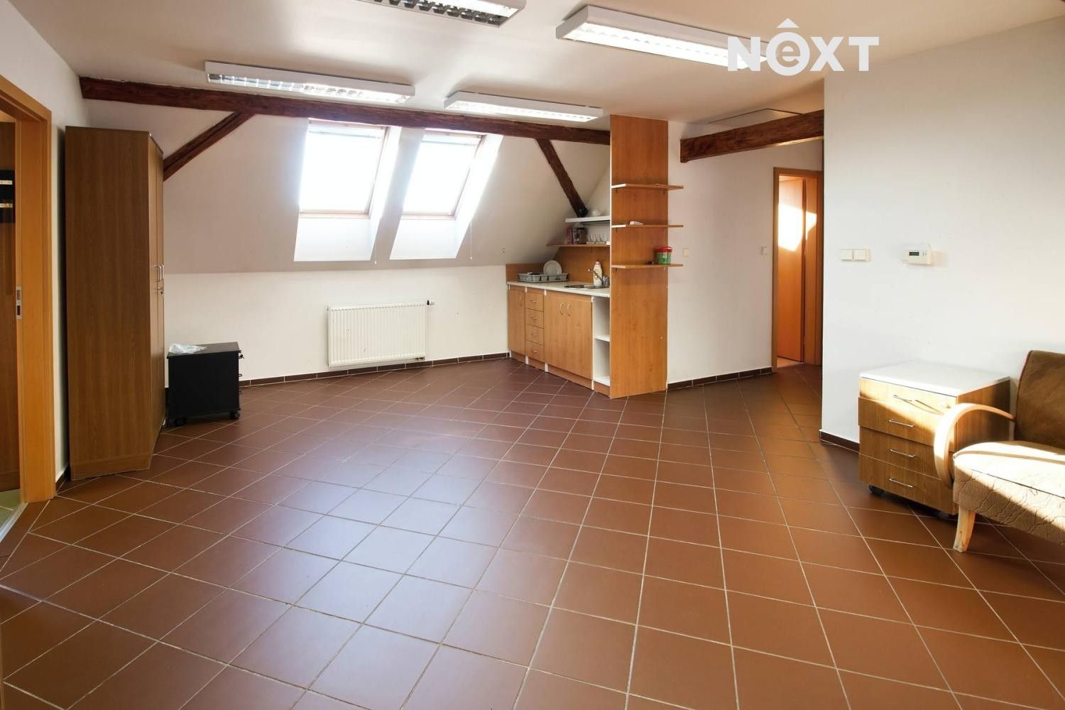 Pronájem kancelář - K Dolíčku 244, Pardubice Nové Jesenčany, 113 m² - 5