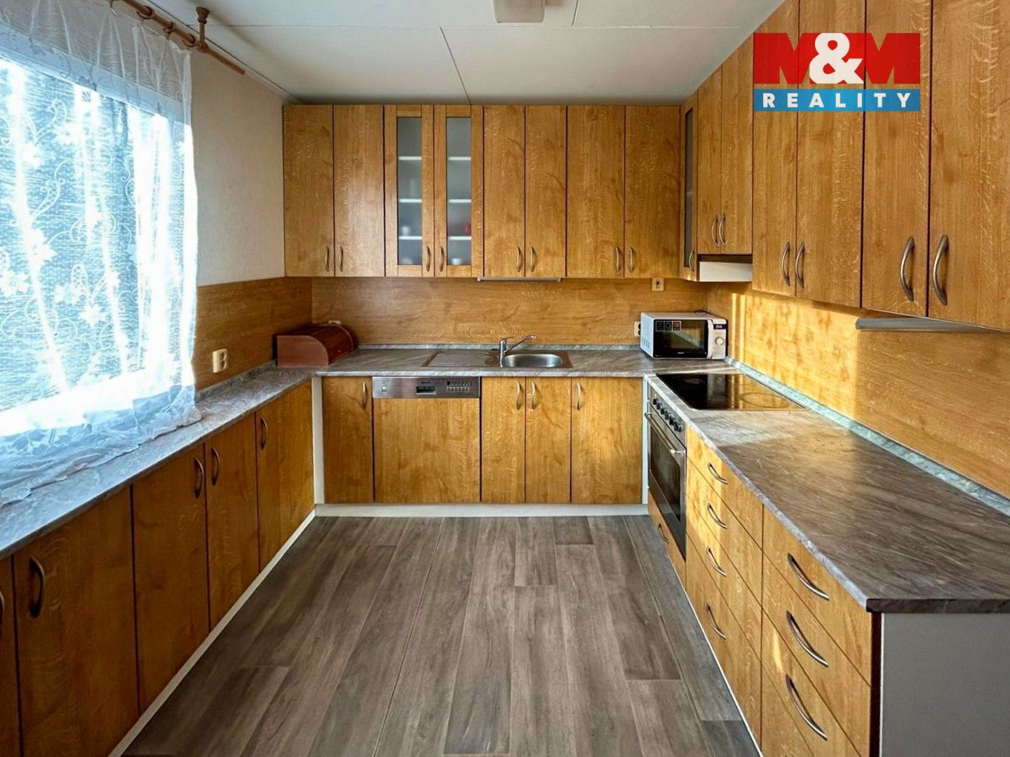 Pronájem byt 3+1 - Líšnice, 84 m²