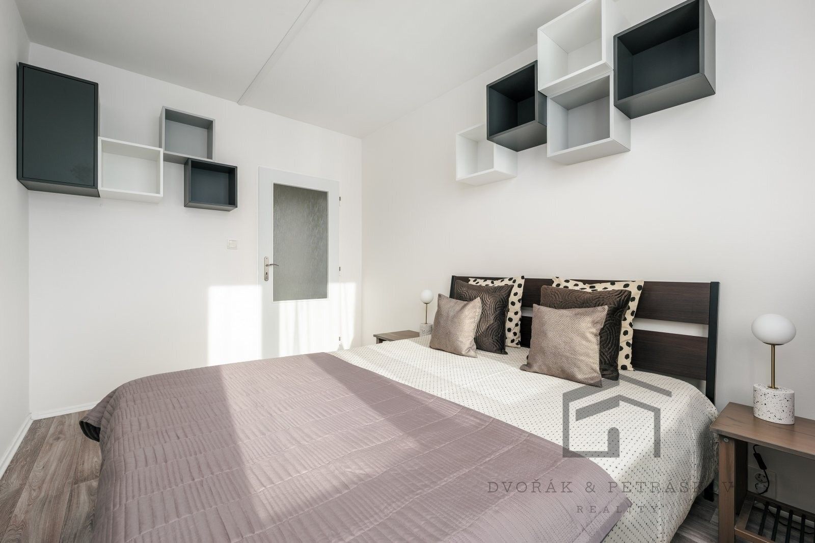 Pronájem byt 2+kk - Žukovského, Praha, 47 m²