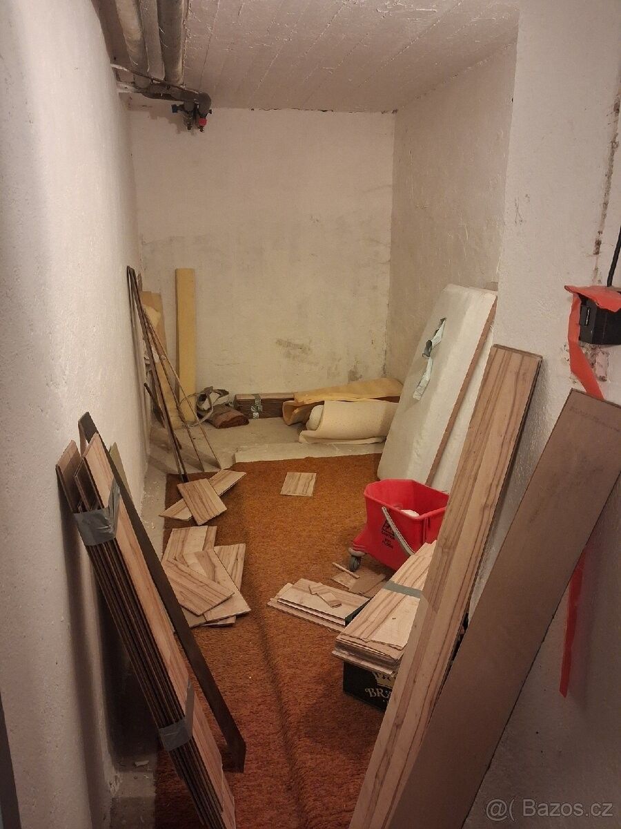 Kanceláře, Praha, 130 00