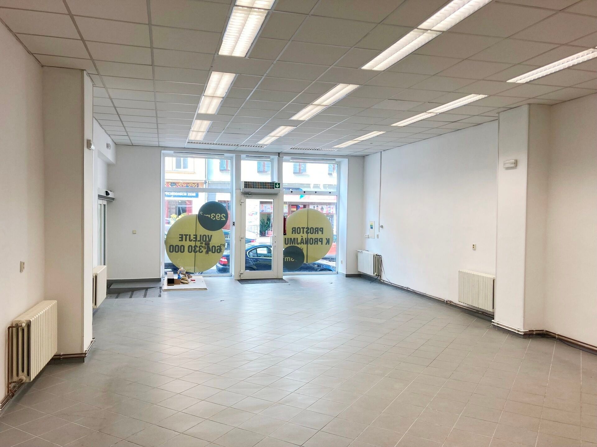 Obchodní prostory · 293 m² · Masarykova třída, Teplice - 3