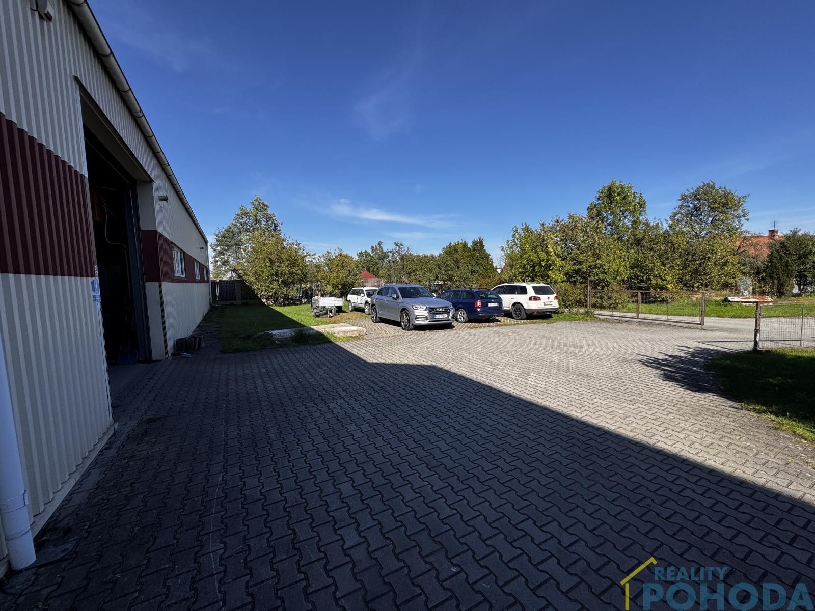 Výrobní prostory · 450 m² · Radhošť - 4