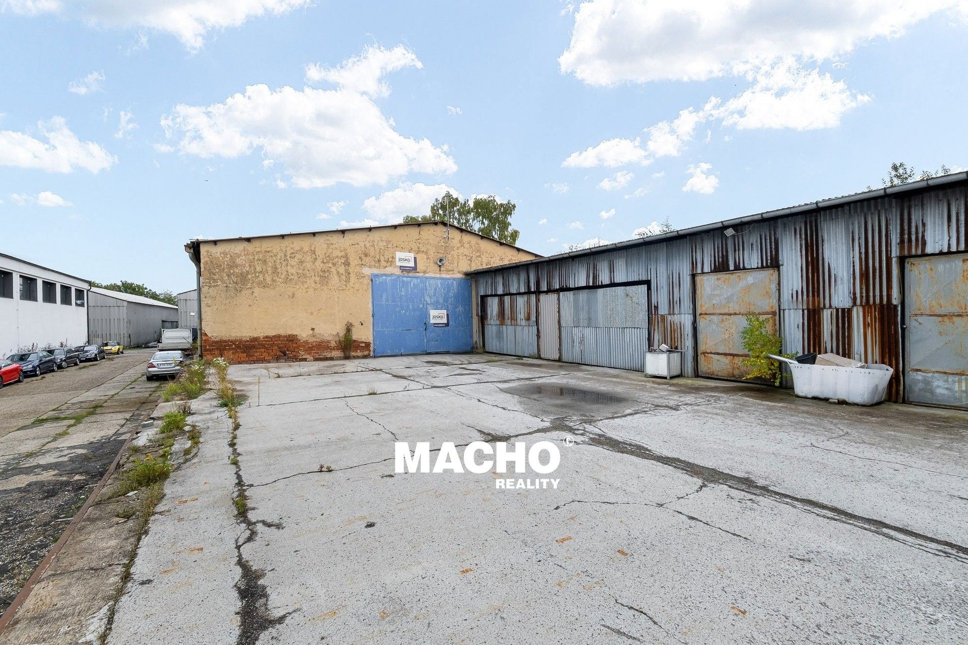 Sklady, K Vodojemu, Chrášťany, 405 m²