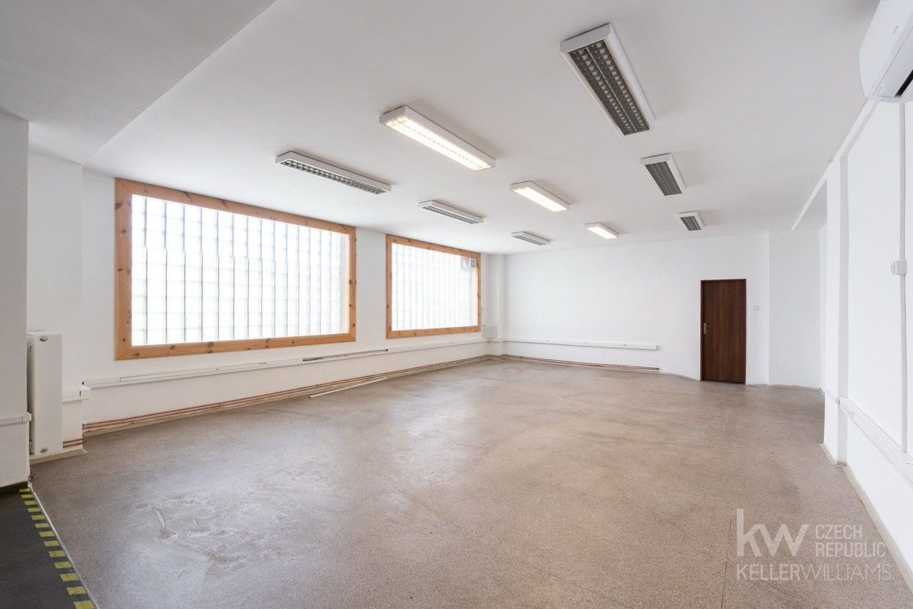 Kanceláře, Husova, Louny, 175 m²