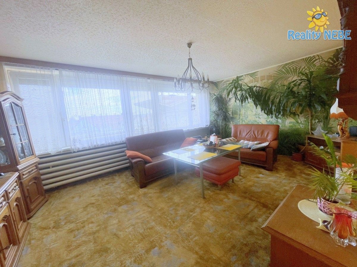 Pronájem byt 3+1 - Pod dálnicí, Praha, 75 m²