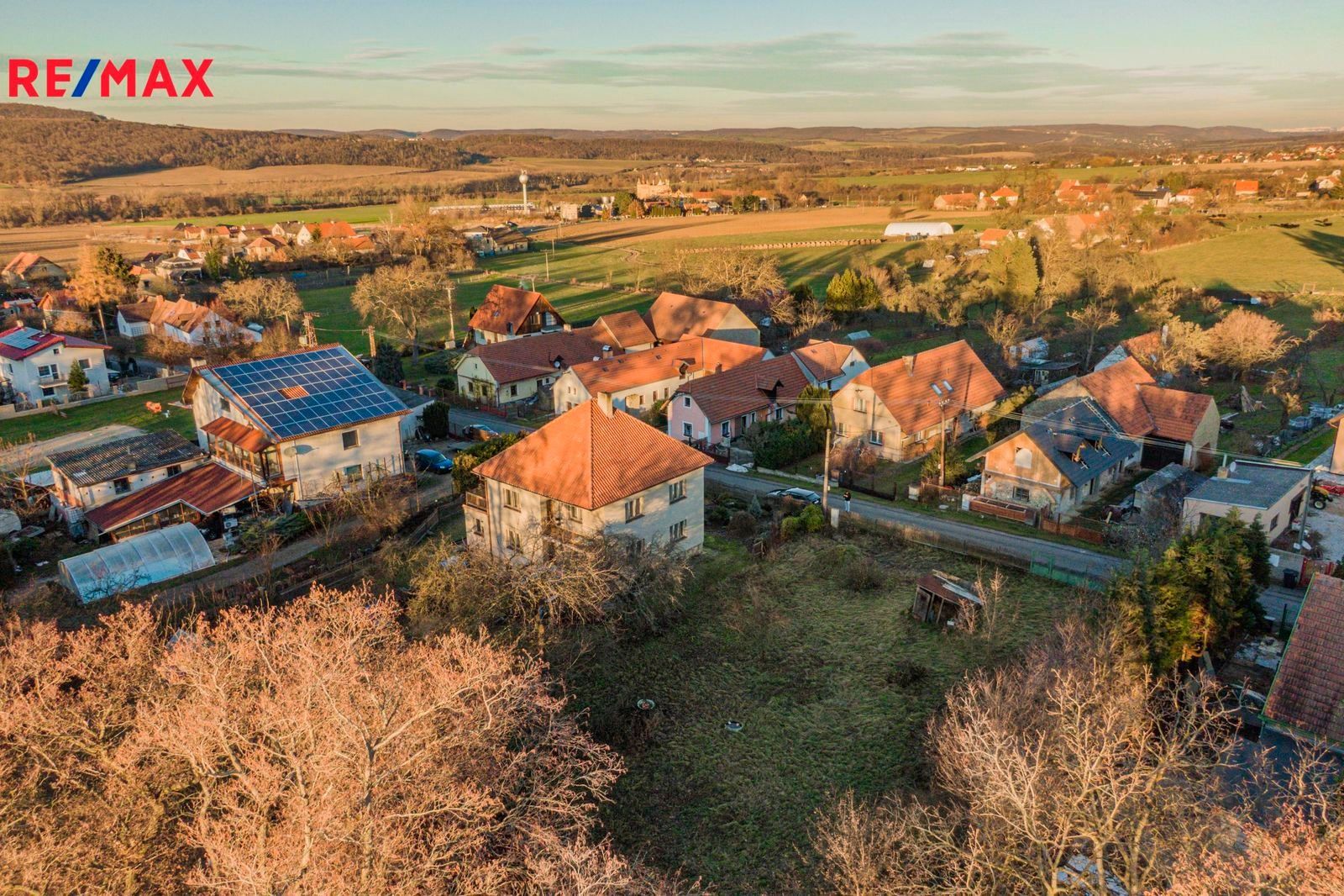 Prodej pozemek pro bydlení - Skuhrov, 1 132 m²