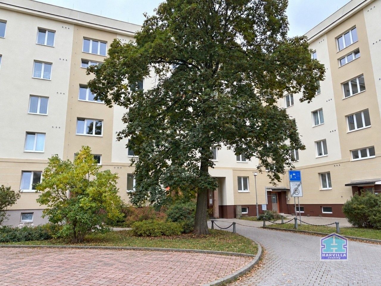1+1, Spojovací 2049, Plzeň Východní Předměstí, 35 m² - 1
